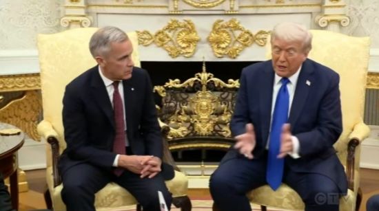 二进白宫！特朗普当面吹卡尼