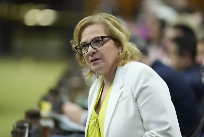 加拿大移民部长：将增加各省提名计划名额