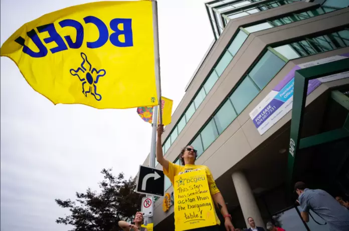 卑诗省公务员在罢工抗议7周后同意进行调解