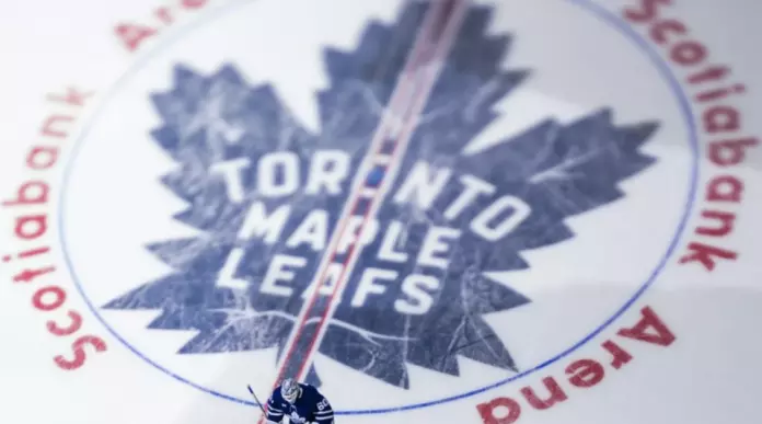 多伦多蓝鸟闯入世界大赛　冰球篮球均调整赛程为盛事让路