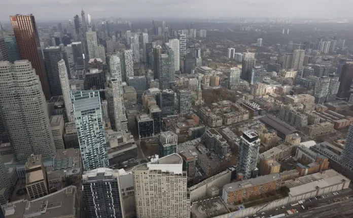 多市市府搁置城市建筑物减排计划　联邦省府及关税源头影响政策