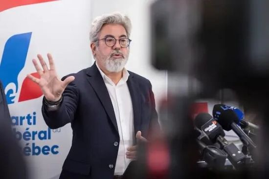 魁北克自由党领袖辞职：丑闻与压力下的政治震荡