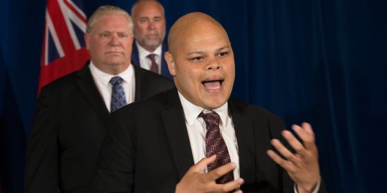 保守党议员私自前往美国，说要协助卡尼进行加美贸易谈判？