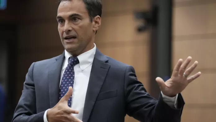 加拿大财政赤字料急升至685亿元　债务比率恐反弹