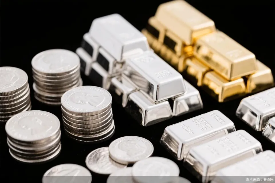 白银年内涨幅刷新历史 成年度“黑马”投资品