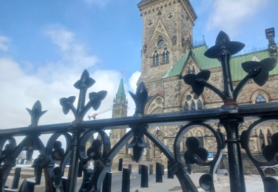 从移民上限到中产阶级减税：盘点加拿大2026年生效的新法律法规