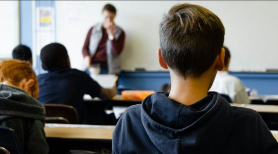 安省近一半的学校面临教职人员持续短缺严重影响学生