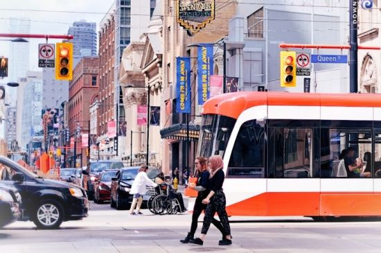 加拿大学签工签大洗牌：4成转永居，三分之一失身份