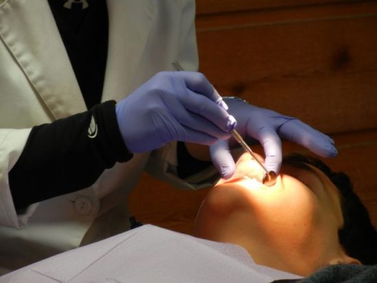 牙齿可能揭示的7个疾病迹象