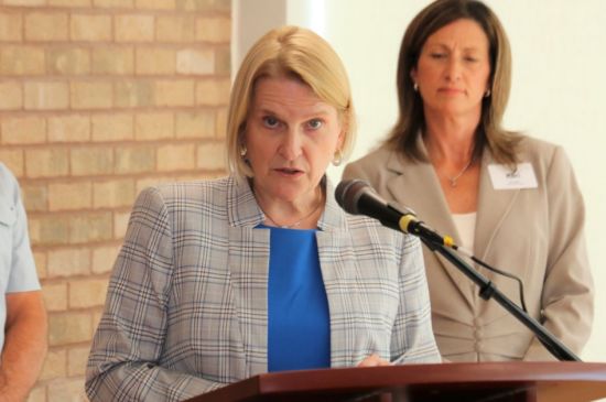 安省卫生厅宣布: 加快批准新型抗癌药! 能提前一年拿药救命!