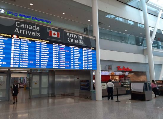 大批华人入境加拿大遭盘查+开箱:有人被关小黑屋!重罚$9000刀!