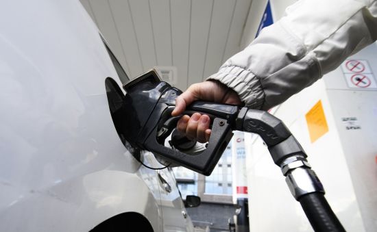 大温哥华油价低见168.9仙 关税杀到油价不升反跌怎解释？