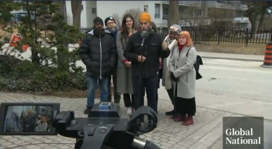 新民主党面临垮台危机，为保持官方党派地位而奋战