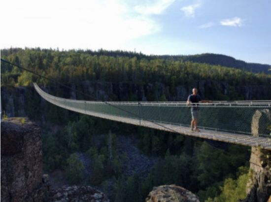 加拿大最长吊桥5月正式开放 挑战你的胆量极限！