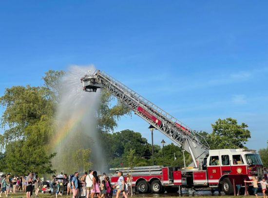 多伦多极端热浪致42人紧急送医！专家警告：更热的还在后头