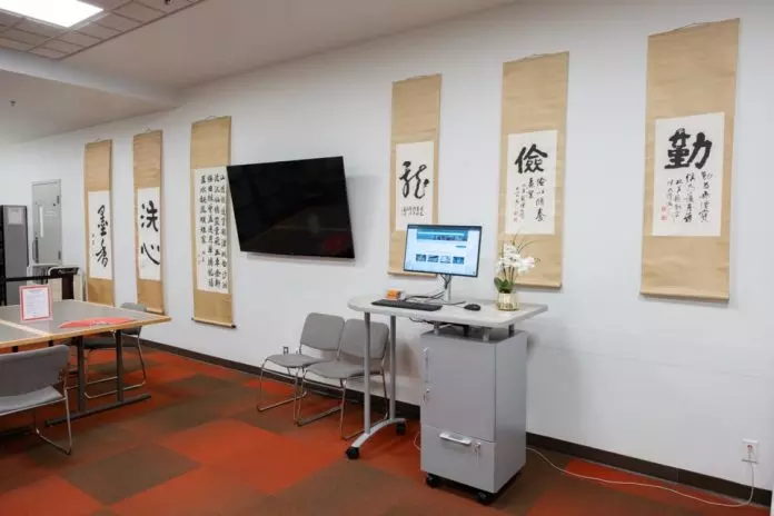 已故林真大师造福列治文图书馆 个人慨捐127,000册入典藏