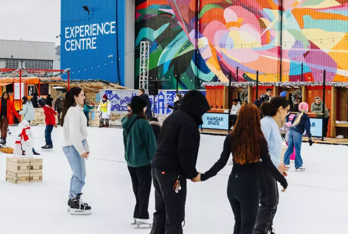 冬季街头溜冰场赶及假期前开放　设多个免费溜冰时段