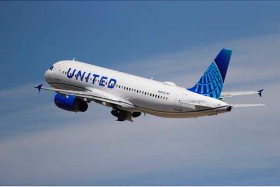 这家航空公司推登机新规 靠窗座位乘客优先！