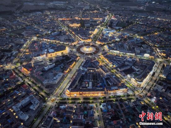 探访新疆特克斯八卦城