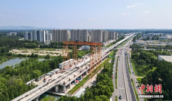 京冀首条跨省域轨道交通建设正酣