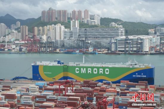 全球首艘甲醇双燃料动力滚装船“港荣”轮举行首航香港仪式
