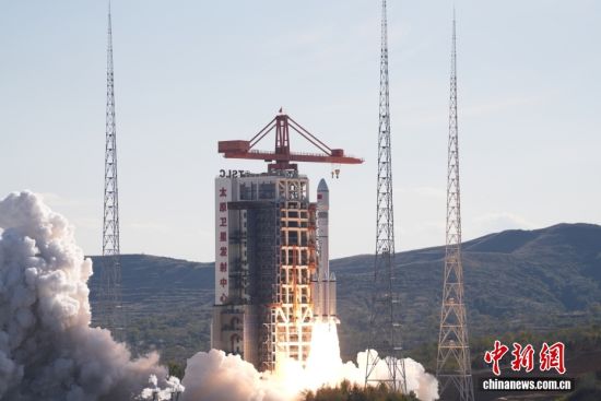 中国成功发射千帆极轨18组卫星