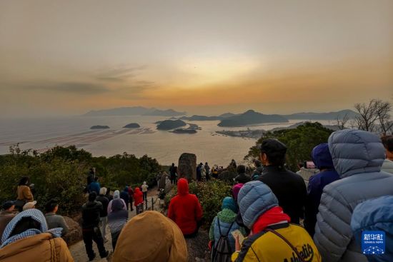 夏天不开空调开车真的能省油吗？