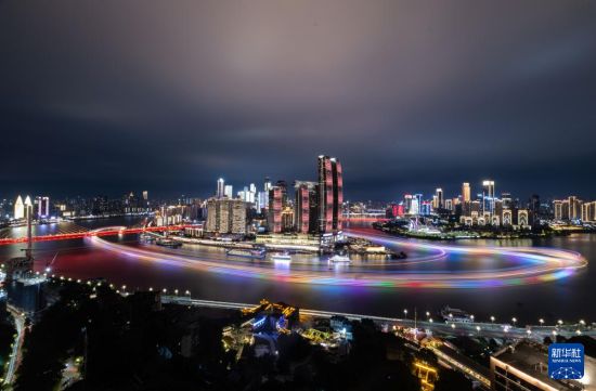 川渝经济总量突破10万亿元