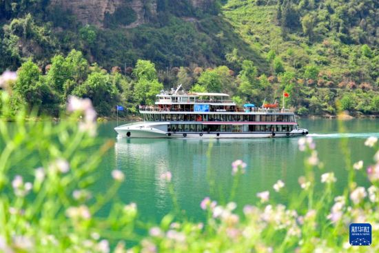 清明出游正当时