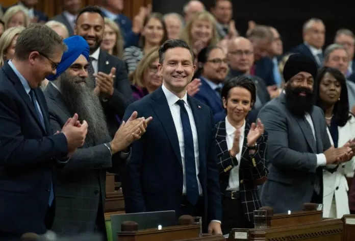 博励治提倡削减联邦官僚“数十亿开支”