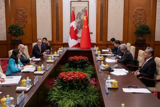 重磅！加中全面重启：外长谈对华新战略，卡尼最快本月会见习近平