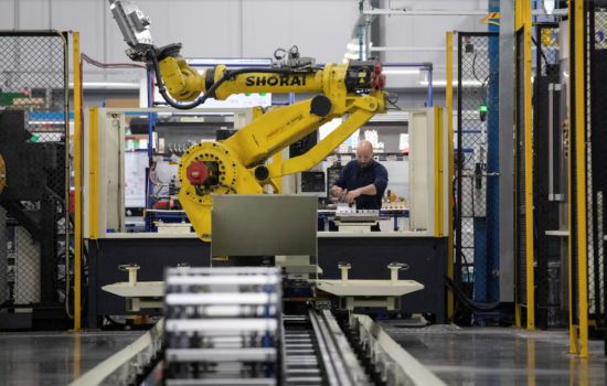 加拿大8月GDP萎缩，但初步估算第三季度或仍可避免衰退