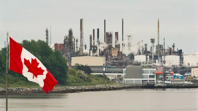 面对美国关税打击 加拿大人认为联邦应先救哪个行业？