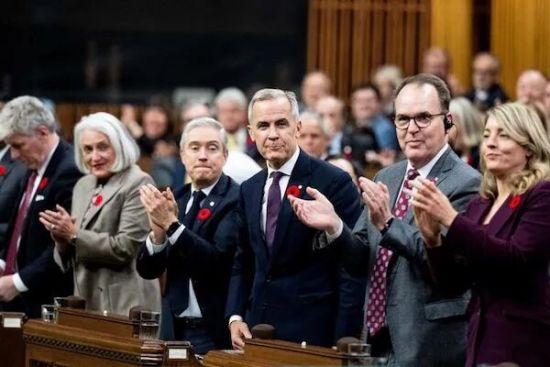 保守党反对预算动议被高票否决，二党帮自由党渡过一关！