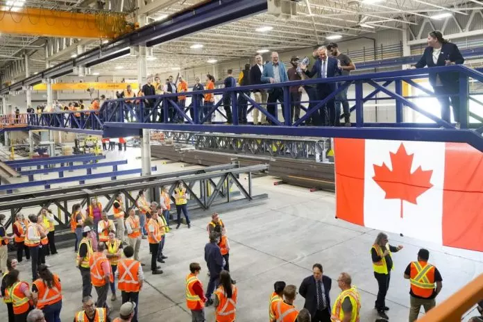 商业和金融界领袖 多认为加国未来半年将陷入经济衰退