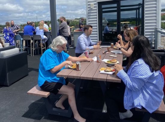 加拿大最佳雇主名单出炉  3银行3大学2超市入选