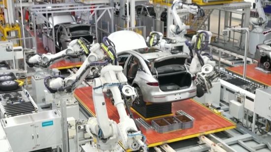 对华态度大转向！加拿大人支持中国电动车入市 这省72%压倒性力挺