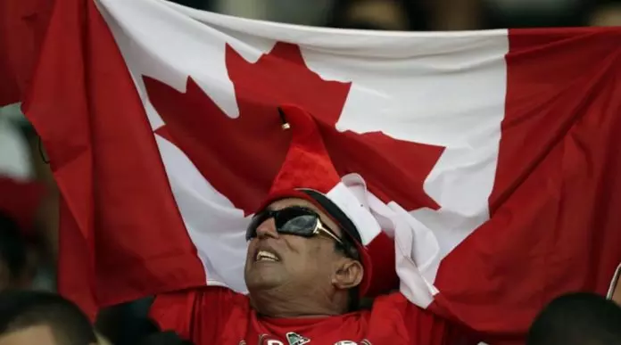 哪个国家道德败坏严重？加美两国民众观感天差地远