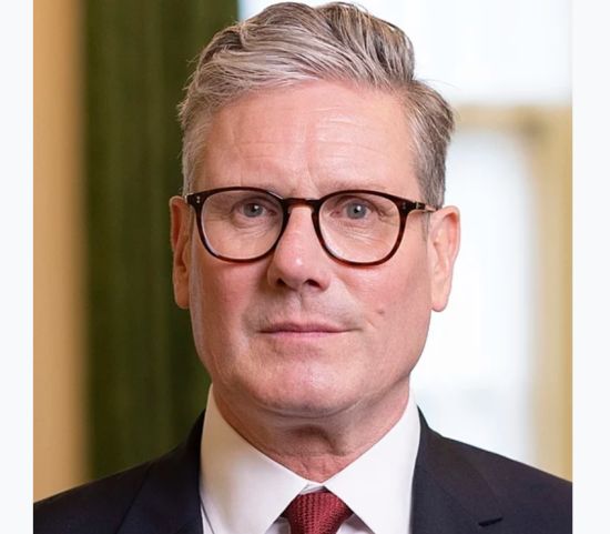 突发：英国首相斯塔默宣布辞职，民调下滑压力，特朗普拍手称快