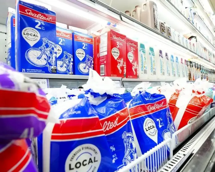 美国关税期限逼近  加拿大乳农警告勿再让步：食品自主不能出售