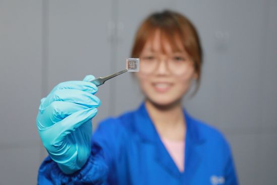 中国科学院宁波材料所新技术让传感器和可穿戴设备更柔更弹