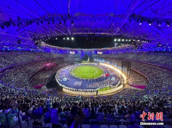 世界聚焦杭州亚运会闭幕：赛短情长，完美的东道主