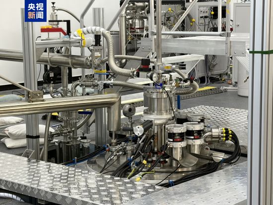 地磁场70多万倍！中国成功研制场强35.6T全超导磁体