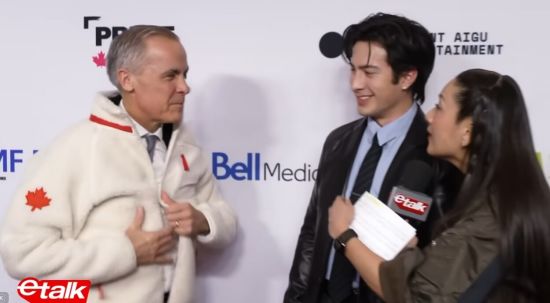 卡尼罕见走红毯！自曝