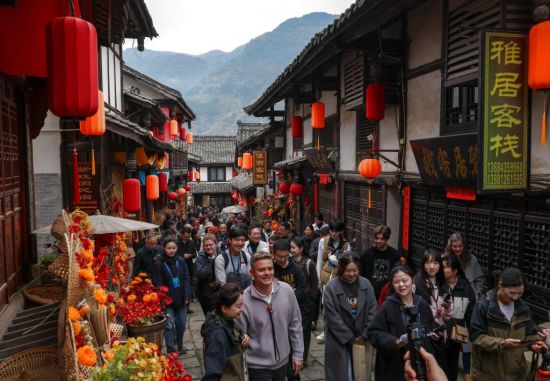 美国友人走蜀道：观察中国古代交通网络的保护与利用