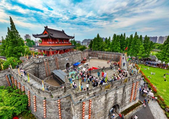 楚韵风华照荆江——解码“楚国故都”荆州的文化自信样本