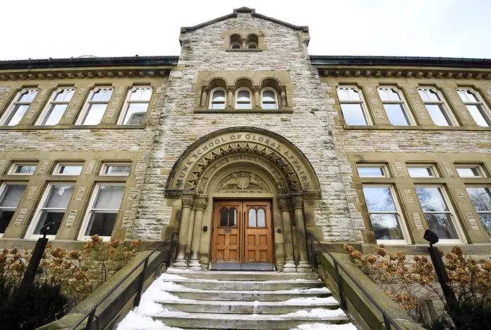 美学者北上潮再现　耶鲁教授弃高薪转投多大