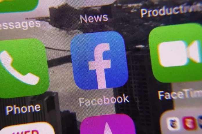 Facebook、Instagram全球短暂故障　网民一度恐慌