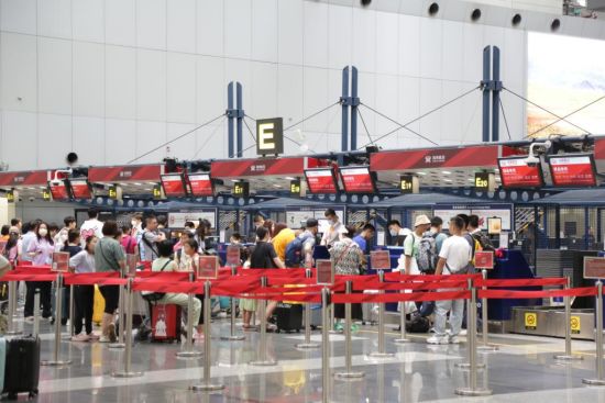 中国首都机场今年旅客吞吐量已突破3000万人次