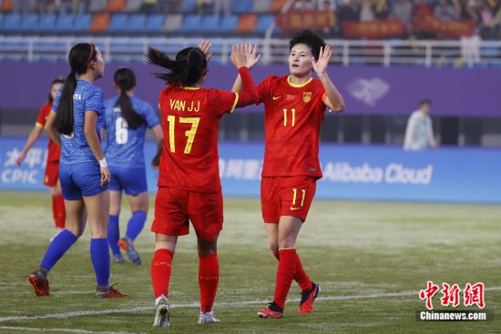 16球大胜拿下杭州亚运开门红，中国女足重新出发